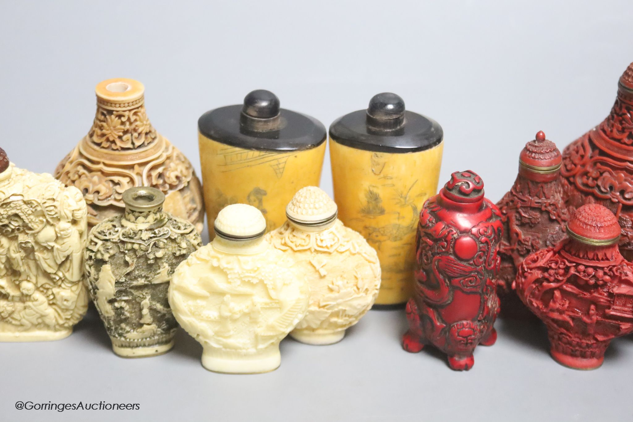 Mixed composition Chinese snuff bottles